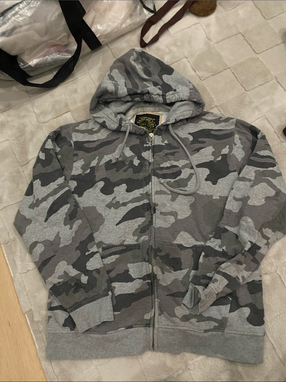 Vintage Old Navy Men's Gray Camo Zip-Up Hoodie